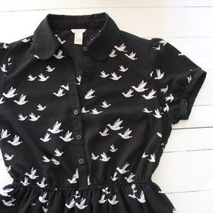 Short Sleeve Black and White Dove Printed Collared Mini Dress